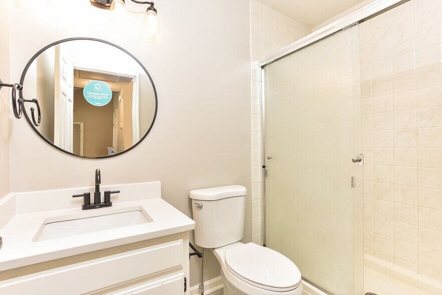 Building Photo - 4936 Deerhaven Dr