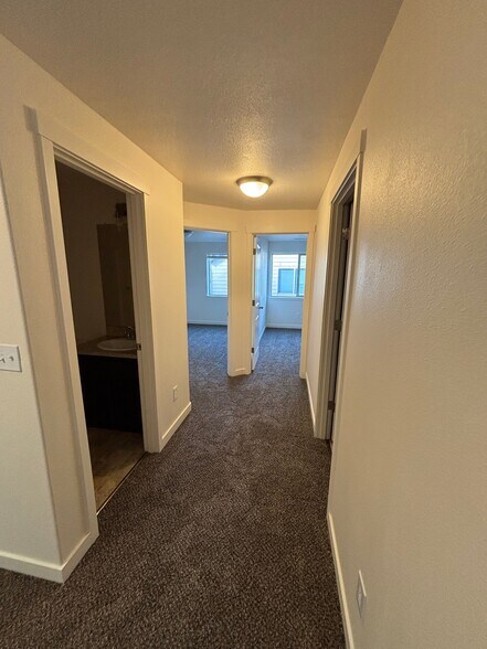 Upstairs hall - 13110 NE 25th St