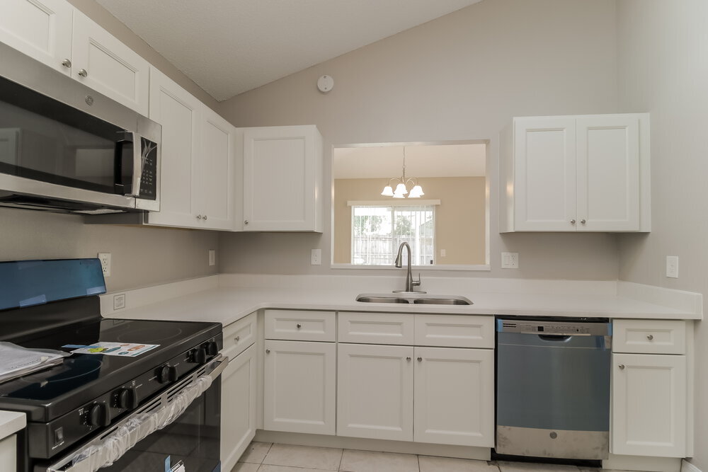 Building Photo - 725 Meadowside Ct
