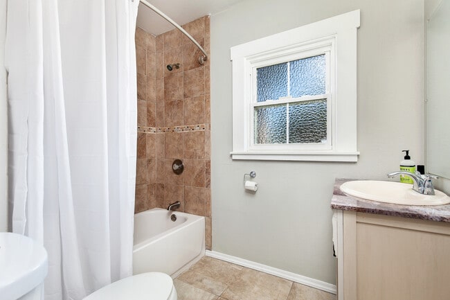 Building Photo - 4766 63rd St