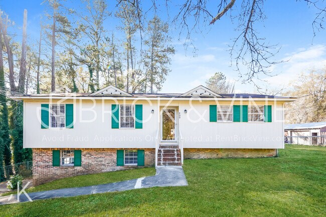 Building Photo - 400 S Highland Dr