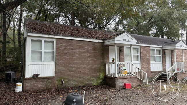 Primary Photo - 1014 Shawnee St