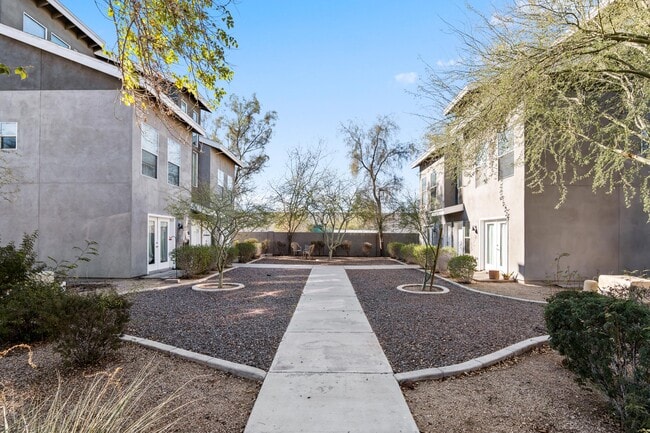 Building Photo - Roosevelt West Townhomes