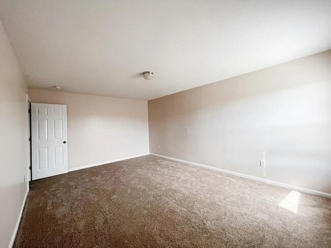 Building Photo - 616 Fountain Brook Ln