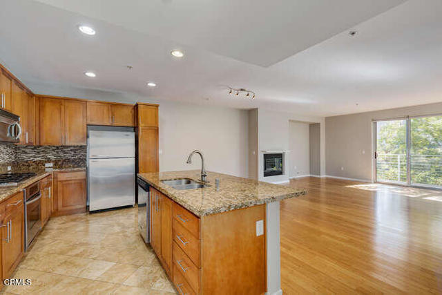 Building Photo - 111 S De Lacey Ave