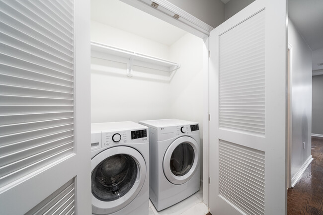 Washer & Dryer in Unit - 235 16th Ave