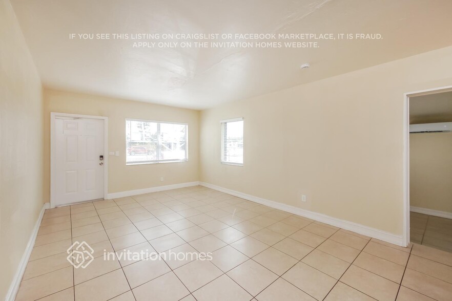 Building Photo - 1511 NE 205th Terrace