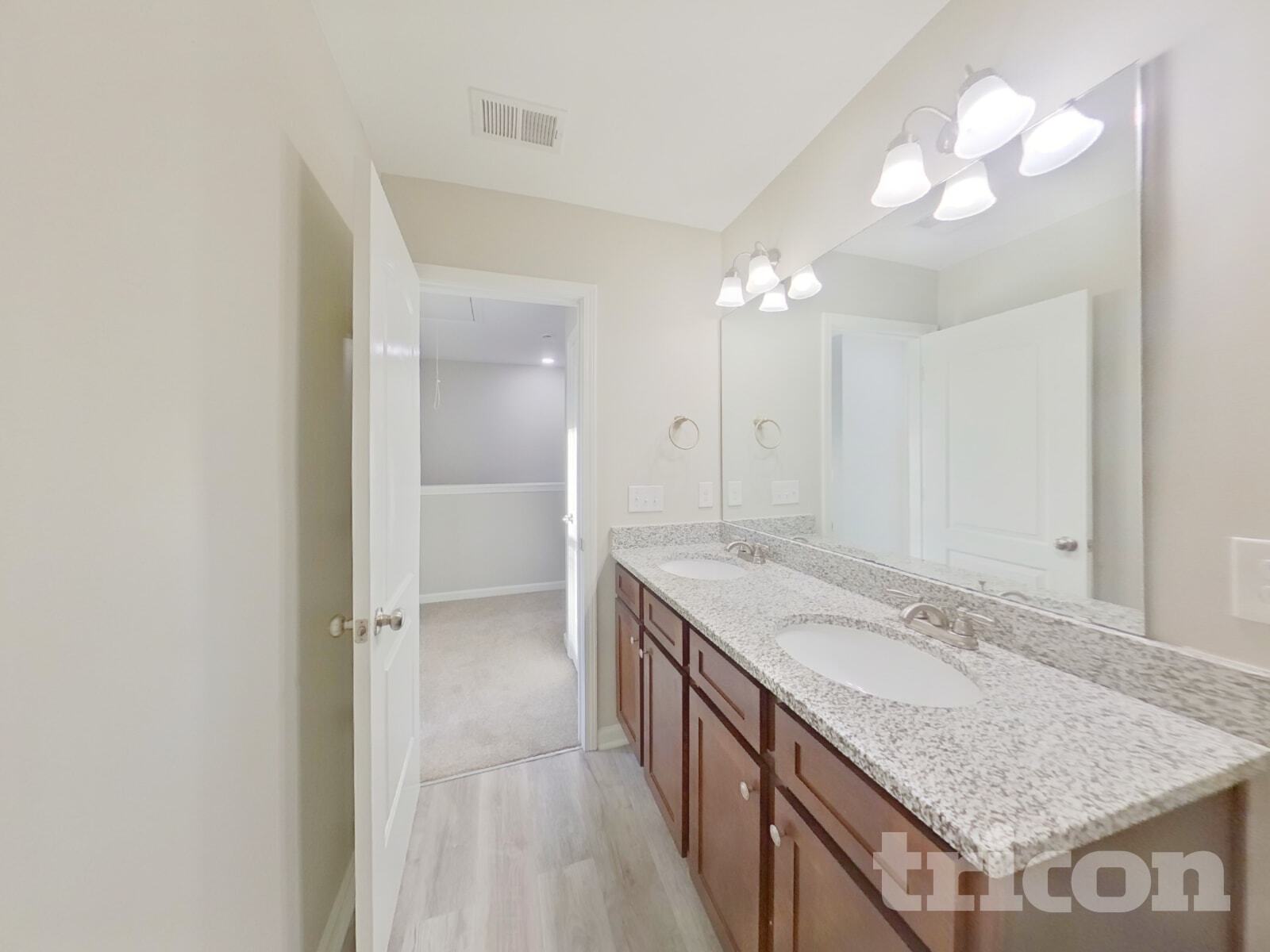 Building Photo - 422 Providence Plantation Cir