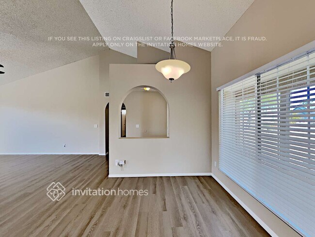 Building Photo - 8414 W Windrose Dr