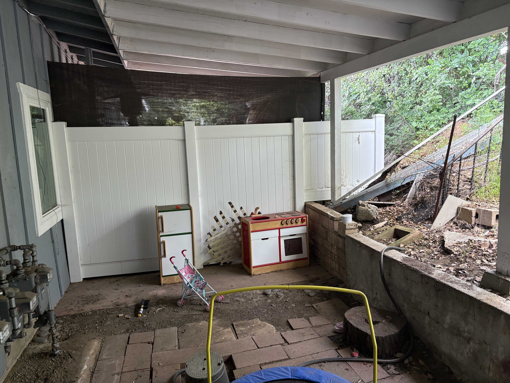 Building Photo - 315 Hillside Ct