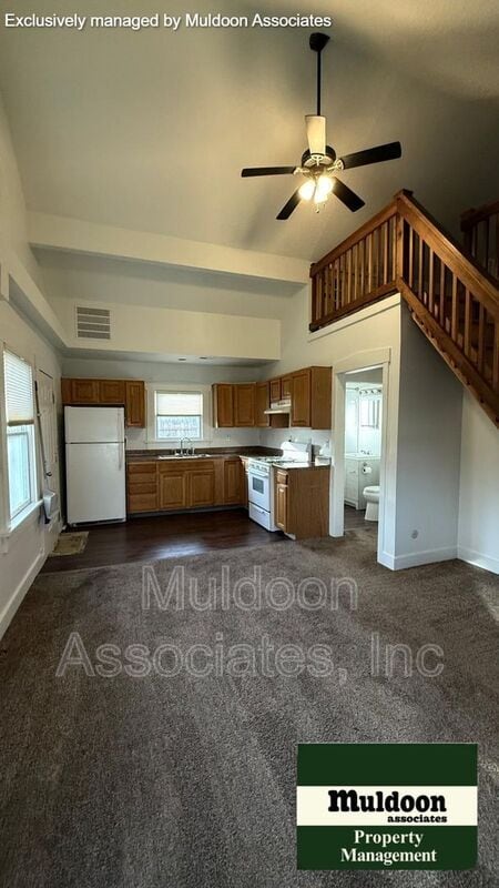 Building Photo - 1137 Van Buren St