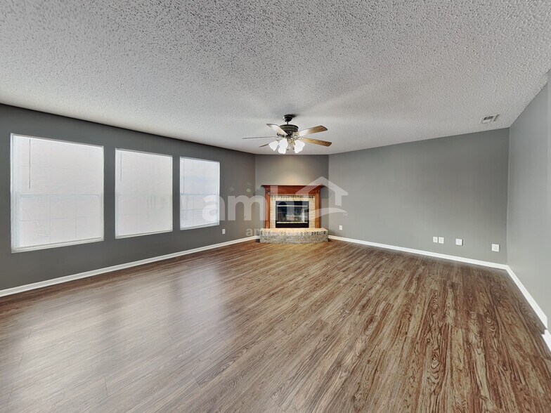 Building Photo - 6847 Tadpole Ct