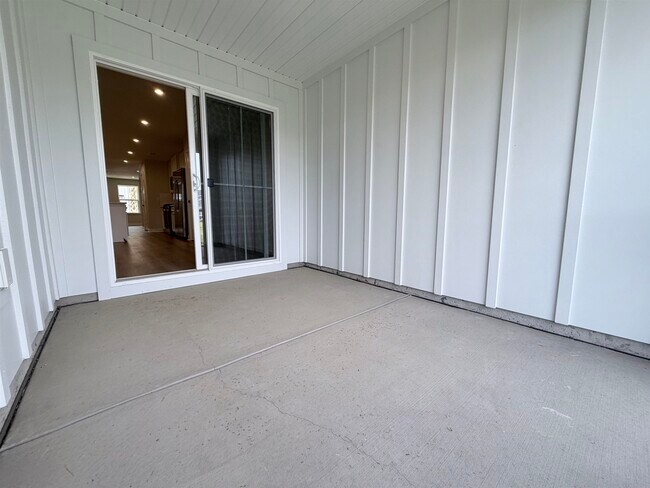 Building Photo - 2316 Elowen Ln