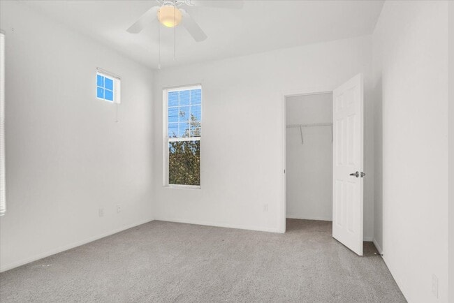 Building Photo - 5855 Valley Dr