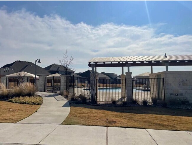 Building Photo - 116 Birkshire Dr