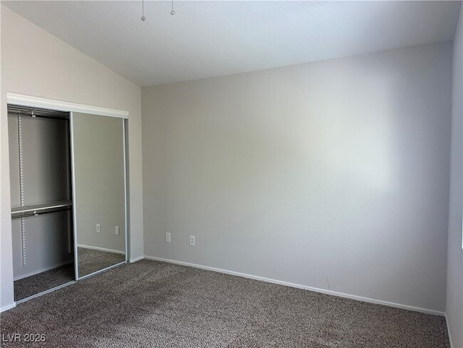 Building Photo - 2427 Cliffwood Dr