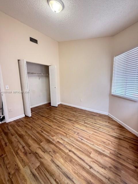 Building Photo - 1034 W Jasmine Ln