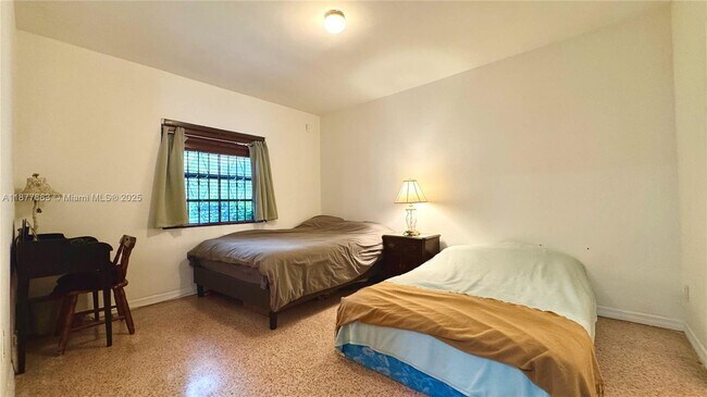 Building Photo - 2243 Calais Dr