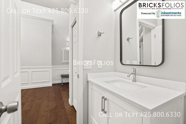 Building Photo - 11435 79th Way NE