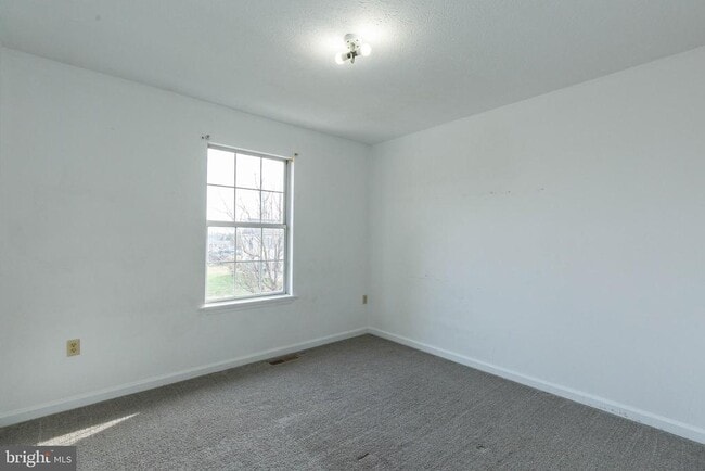 Building Photo - 160 Stadium Cir