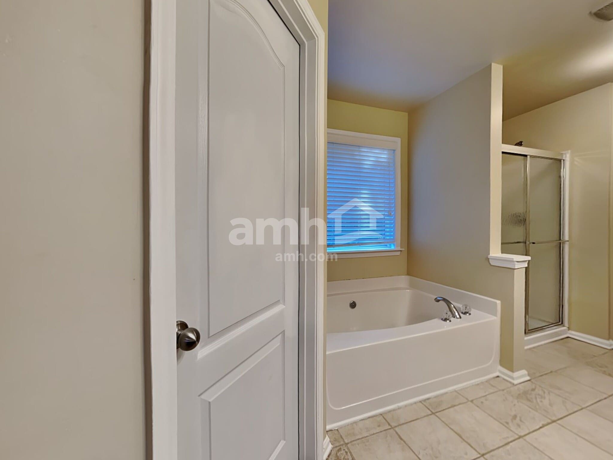 Building Photo - 5177 Rosewood Pl