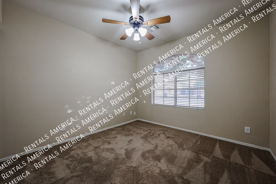 Building Photo - 2292 E Remington Pl