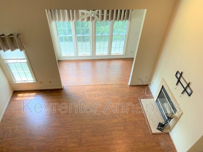 Building Photo - 2711 Summerview Way