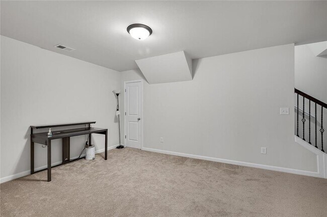 Building Photo - 5630 Bright Cross Wy