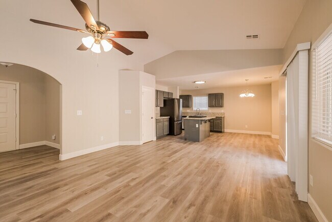 Building Photo - 1137 Shady Run Terrace