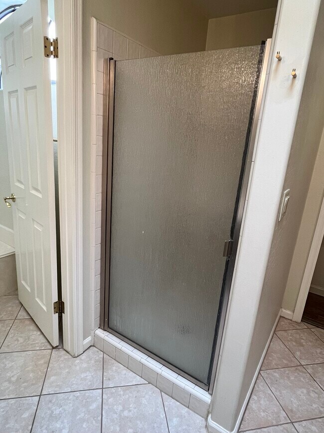 Building Photo - 7955 E Chaparral Rd