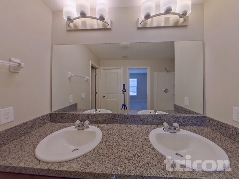 Building Photo - 8440 Hunters Fork Loop