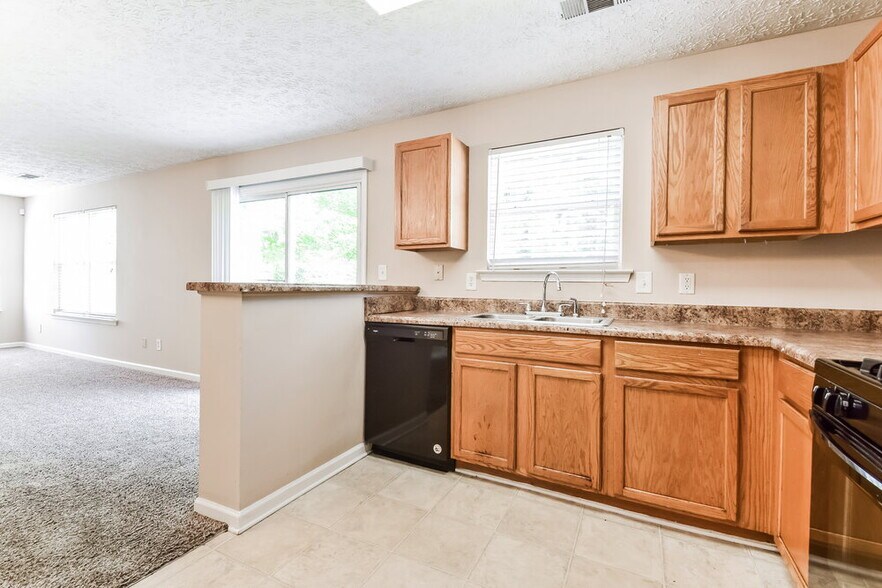 Building Photo - 125 Holly Mill Village Dr