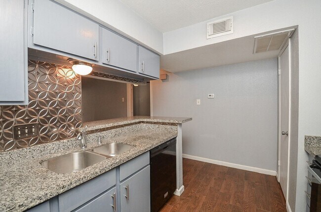 Building Photo - 4635 Wild Indigo St
