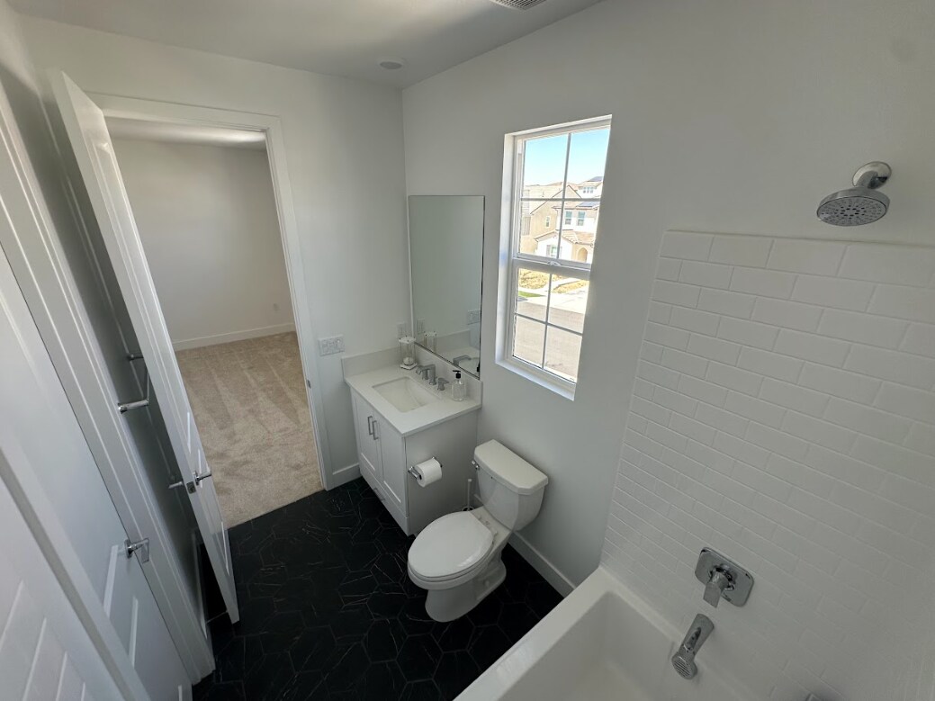 Building Photo - 24392 Calle La Roca