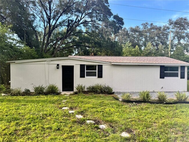 Building Photo - 38839 Miller Ave