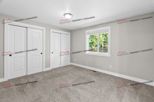 Building Photo - STATUS: AVAILABLE | R37 | $2295  **** MOVE IN SPECIAL ****