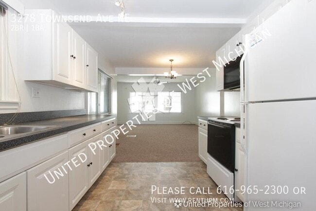 Building Photo - 3278 Townsend Ave NE