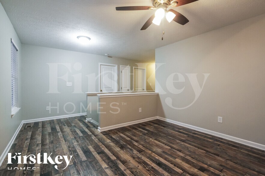 Building Photo - 8305 Wheatfield Dr