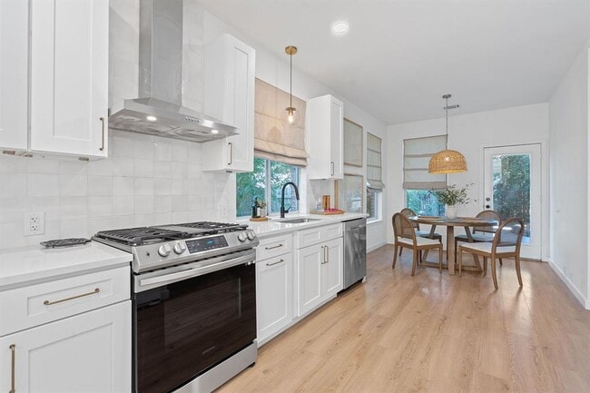 Building Photo - 17813 Box Canyon Terrace