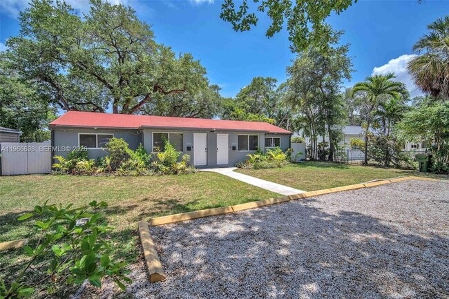 Building Photo - 1548 NE 131st Ln