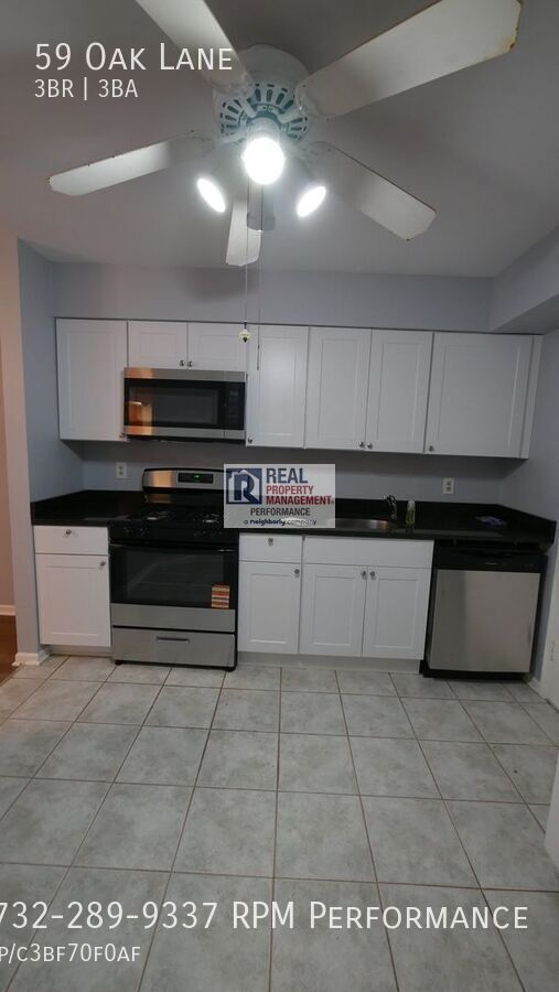 Building Photo - 59 Oak Ln