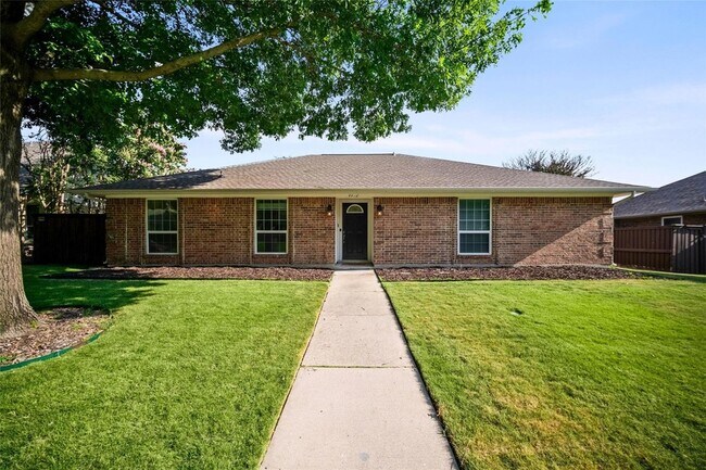 Primary Photo - 4412 Denver Dr