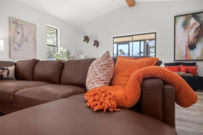 Building Photo - 10380 NW 21 St