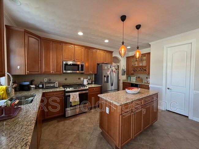 Building Photo - 516 Bells Hollow Ct