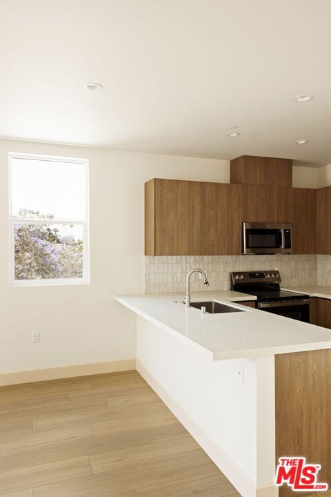 Building Photo - 741 Silver Lake Blvd