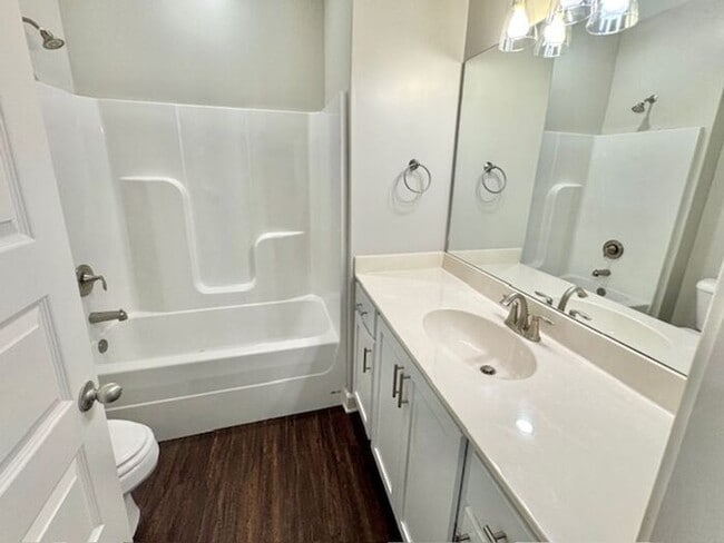 Building Photo - Now Leasing a 4-Bedroom 3 Bath Home In Som...