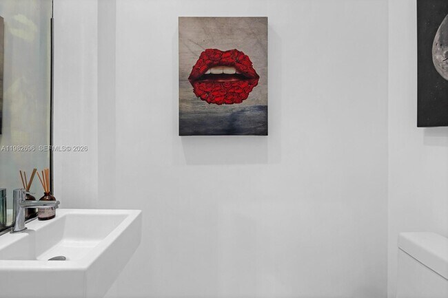 Building Photo - 1865 Daytonia Rd