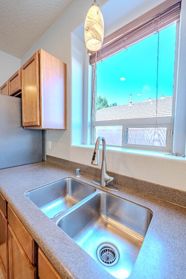 Building Photo - 10532 Coyote Canyon Pl NW