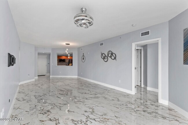 Building Photo - 241 Riverside Dr