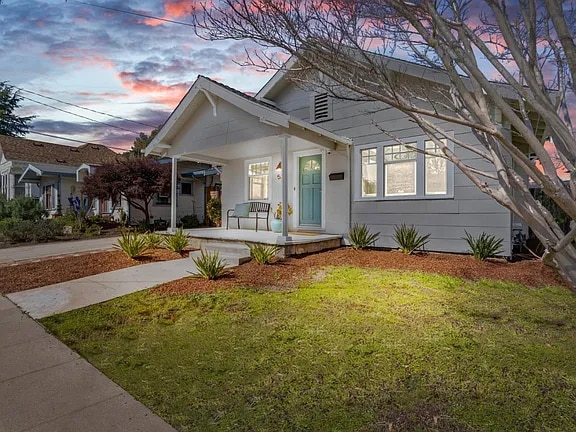 Building Photo - 527 Windham St